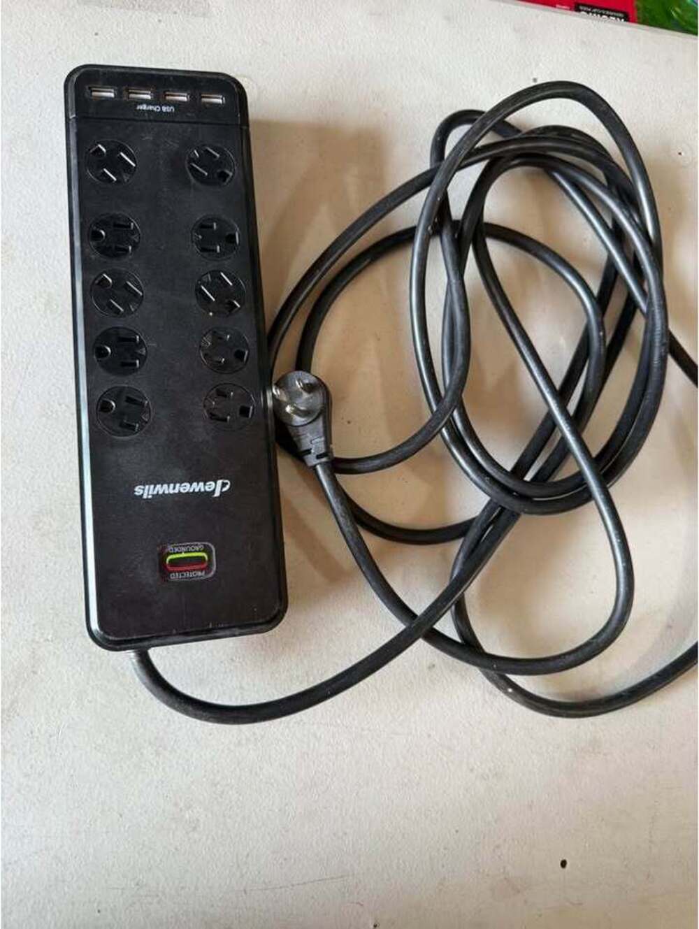 DEWENWILS Surge Protector Power Bar, 10 Outlet & 4 USB Ports 15Ft Extension Cord